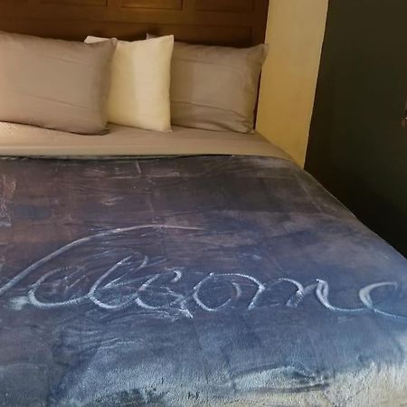 Hotel King Bed Hotel Room 120 Booking Stillwater Esterno foto